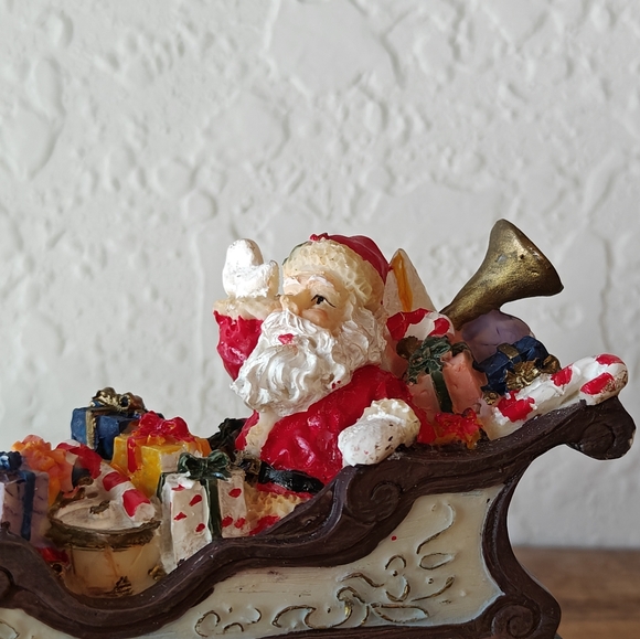 1998 2 Piece Resin Santa with Toys in Sleigh and Pile of Wood Logs Train - Picture 2 of 14